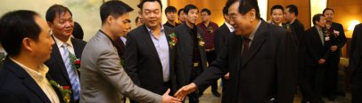 董事長(cháng)張勇先生獲得全國第十屆全國政協(xié)副主席李蒙親切接見(jiàn)